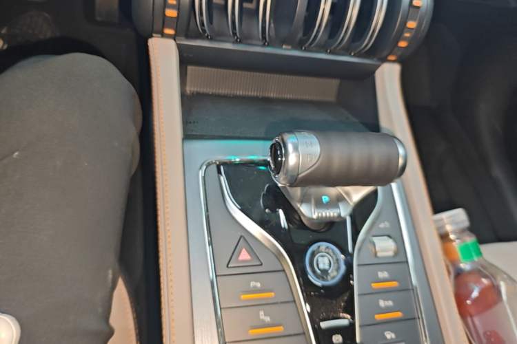 Used BYD Yuan PLUS 2024 Honor Edition 510KM Beyond Model Gear Lever