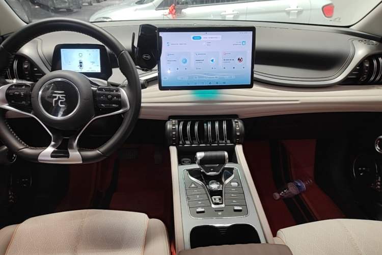 Used BYD Yuan PLUS 2024 Honor Edition 430KM Beyond Model Gear Lever