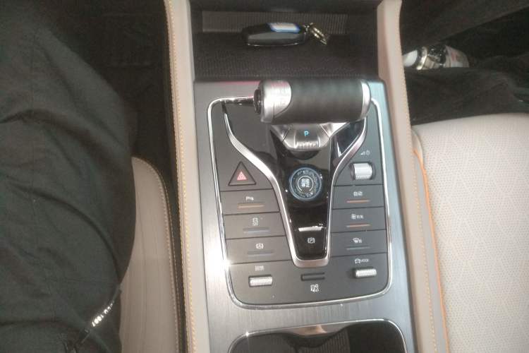 Used BYD Yuan PLUS 2024 Honor Edition 430KM Leading Model Gear Lever