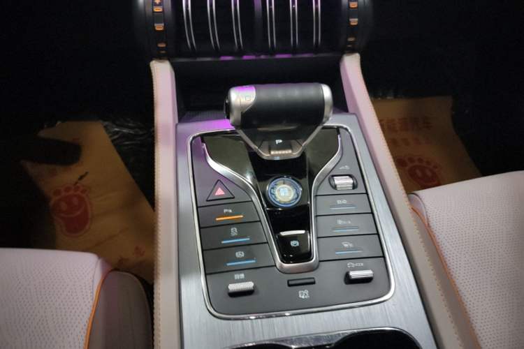 Used BYD Yuan PLUS 2024 Honor Edition 510KM Leading Model Gear Lever