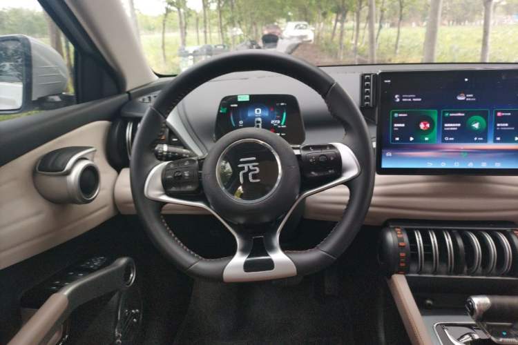 Used BYD Yuan PLUS 2024 Honor Edition 430KM Beyond Model Interior 3
