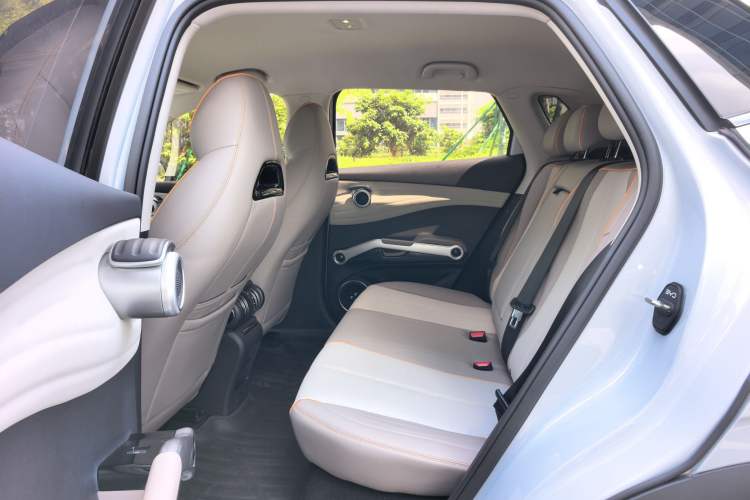 Used BYD Yuan PLUS 2024 Honor Edition 510KM Leading Model Interior 3