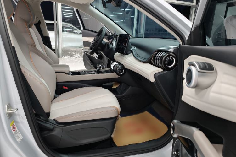 Used BYD Yuan PLUS 2024 Honor Edition 430KM Leading Model Interior 5