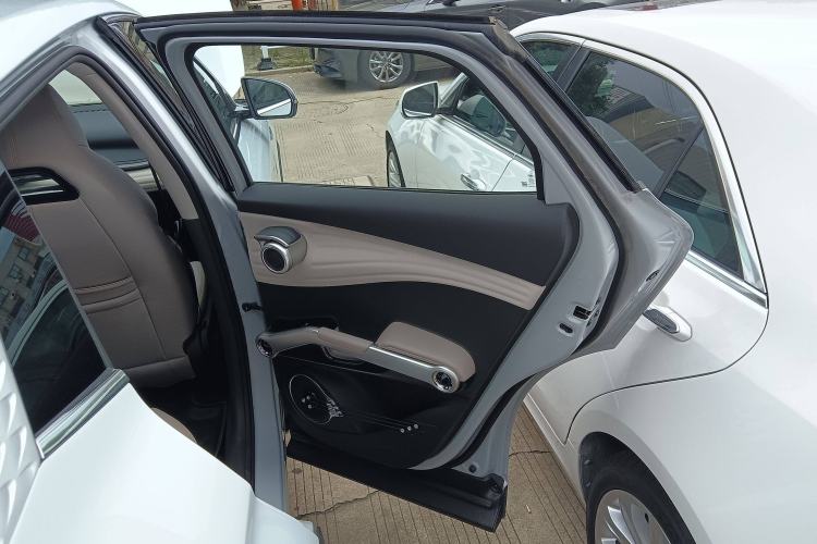Used BYD Yuan PLUS 2024 Honor Edition 430KM Leading Model Interior 6