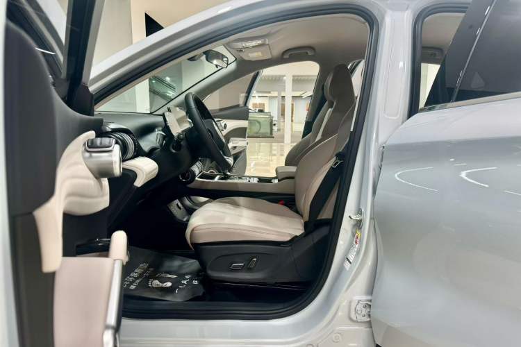 Used BYD Yuan PLUS 2024 Honor Edition 430KM Leading Model Left Front Seat
