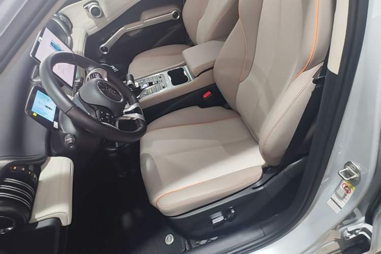 Used BYD Yuan PLUS 2024 Honor Edition 430KM Beyond Model Left Front Seat