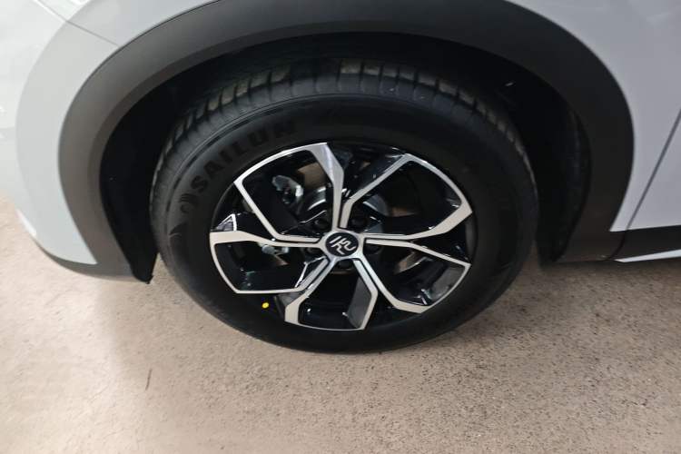 Used BYD Yuan PLUS 2024 Honor Edition 430KM Leading Model Left Front Wheel Hub