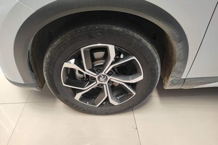 Used BYD Yuan PLUS 2024 Honor Edition 430KM Beyond Model Left Front Wheel Hub