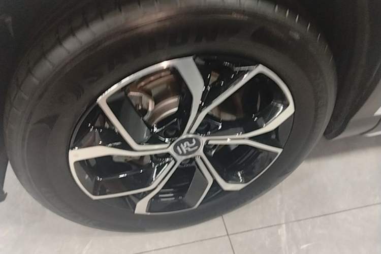 Used BYD Yuan PLUS 2024 Honor Edition 510KM Leading Model Left Front Wheel Hub