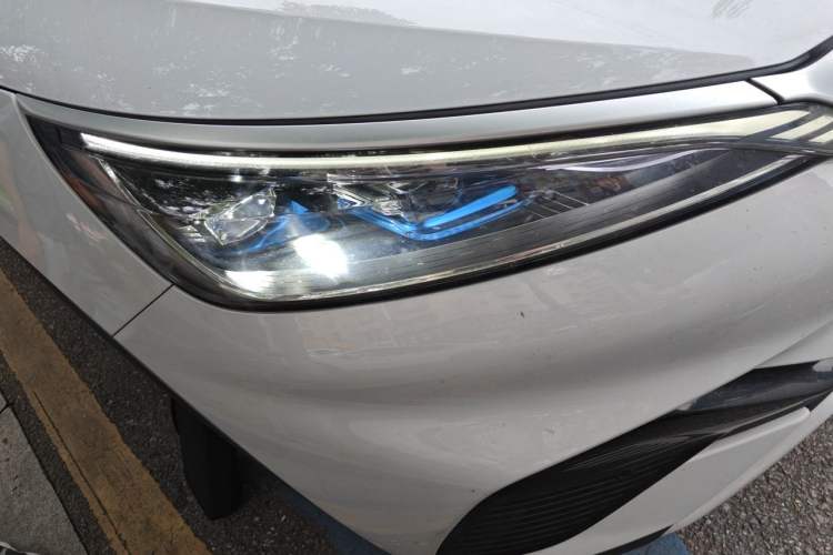 Used BYD Yuan PLUS 2024 Honor Edition 430KM Beyond Model Right Front Headlight