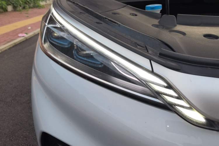 Used BYD Yuan PLUS 2024 Honor Edition 430KM Leading Model Right Front Headlight
