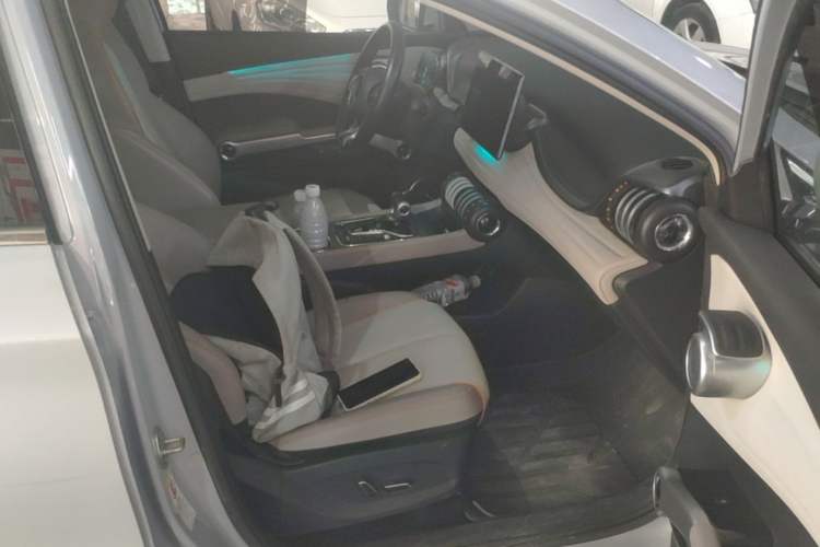 Used BYD Yuan PLUS 2024 Honor Edition 510KM Excellence Model Right Front Seat