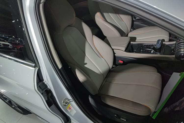 Used BYD Yuan PLUS 2024 Honor Edition 510KM Beyond Model Right Front Seat