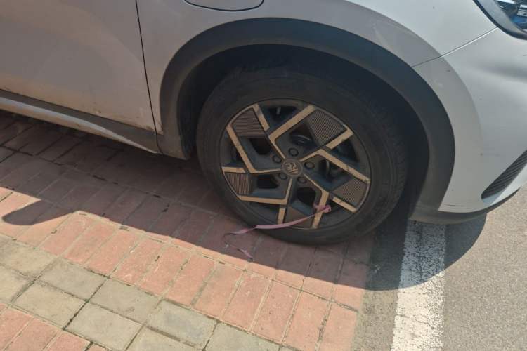 Used BYD Yuan PLUS 2024 Honor Edition 510KM Beyond Model Right Front Wheel Hub