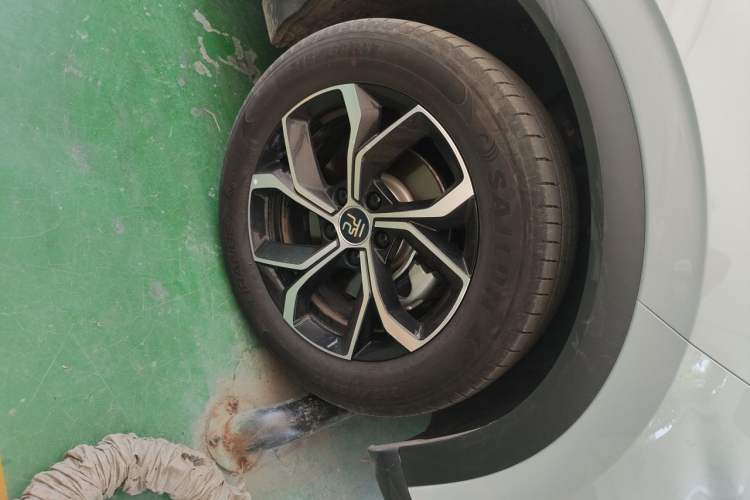 Used BYD Yuan PLUS 2024 Honor Edition 430KM Leading Model Right Front Wheel Hub