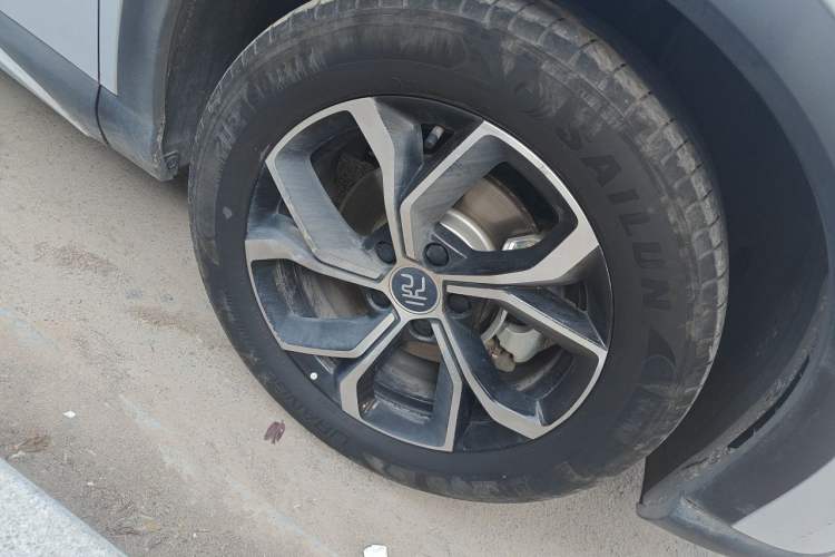 Used BYD Yuan PLUS 2024 Honor Edition 430KM Leading Model Right Front Wheel Hub