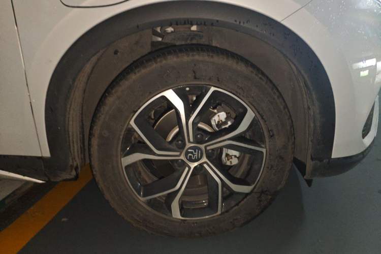 Used BYD Yuan PLUS 2024 Honor Edition 430KM Beyond Model Right Front Wheel Hub