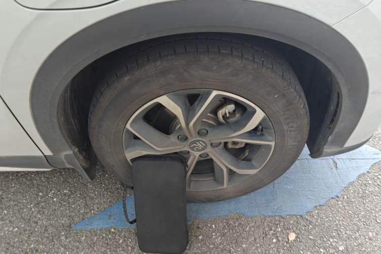 Used BYD Yuan PLUS 2024 Honor Edition 430KM Beyond Model Right Front Wheel Hub