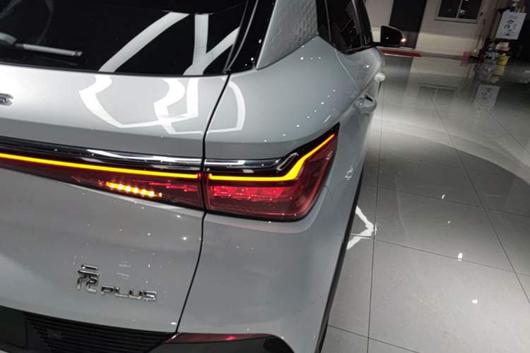 Used BYD Yuan PLUS 2024 Honor Edition 510KM Beyond Model Right Rear Taillight