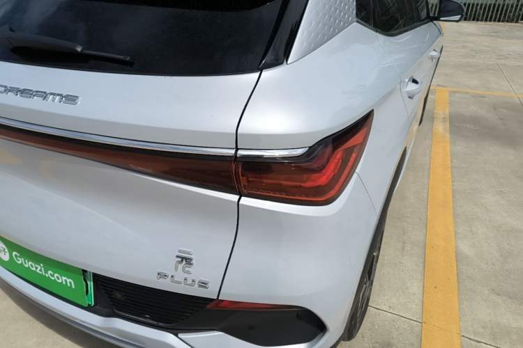Used BYD Yuan PLUS 2024 Honor Edition 510KM Excellence Model Right Rear Taillight