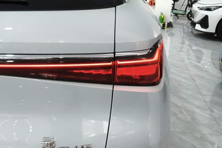 Used BYD Yuan PLUS 2024 Honor Edition 430KM Beyond Model Right Rear Taillight