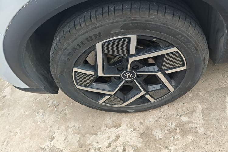 Used BYD Yuan PLUS 2024 Honor Edition 510KM Beyond Model Right Rear Wheel Hub