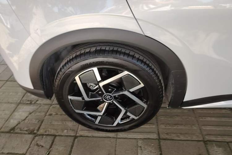 Used BYD Yuan PLUS 2024 Honor Edition 510KM Beyond Model Right Rear Wheel Hub