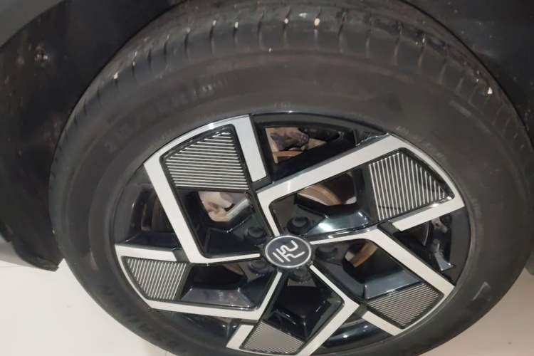 Used BYD Yuan PLUS 2024 Honor Edition 510KM Beyond Model Right Rear Wheel Hub