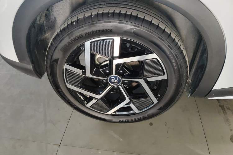 Used BYD Yuan PLUS 2024 Honor Edition 510KM Beyond Model Right Rear Wheel Hub