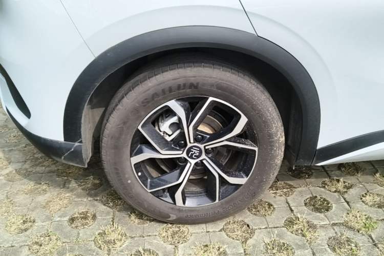 Used BYD Yuan PLUS 2024 Honor Edition 430KM Beyond Model Right Rear Wheel Hub