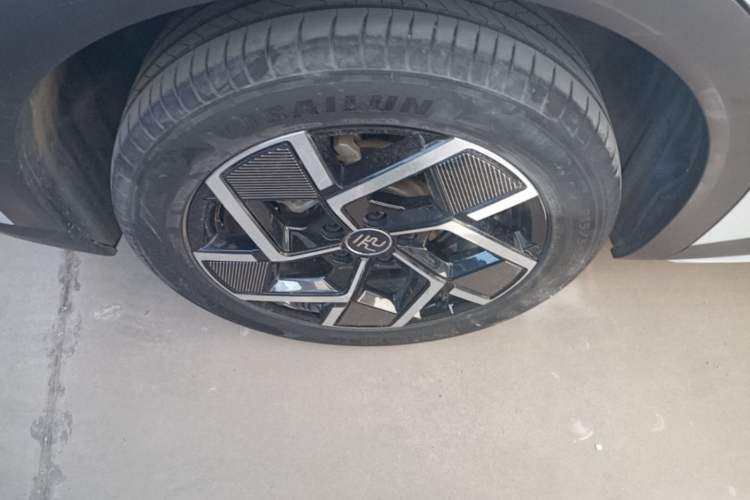 Used BYD Yuan PLUS 2024 Honor Edition 510KM Beyond Model Right Rear Wheel Hub