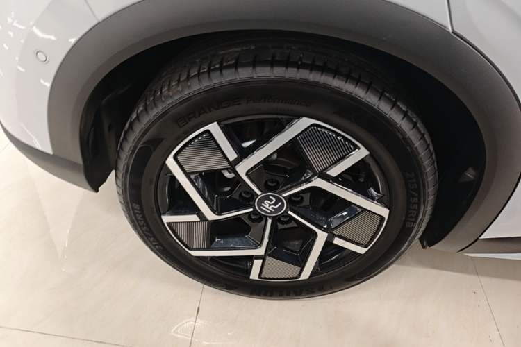Used BYD Yuan PLUS 2024 Honor Edition 510KM Excellence Model Right Rear Wheel Hub