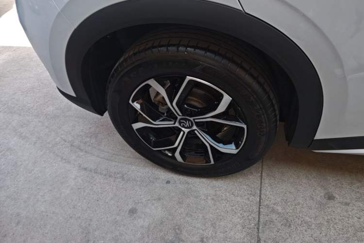 Used BYD Yuan PLUS 2024 Honor Edition 430KM Beyond Model Right Rear Wheel Hub
