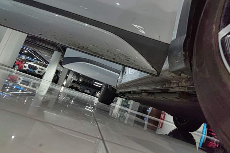 Used BYD Yuan PLUS 2024 Honor Edition 510KM Beyond Model Right Side Sill