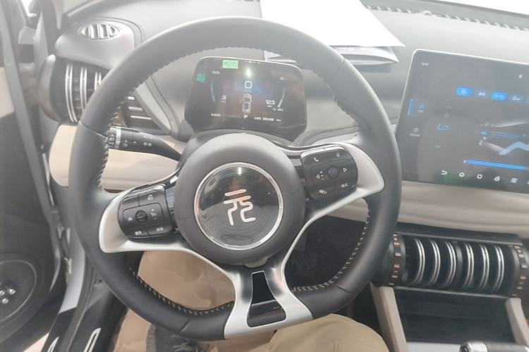 Used BYD Yuan PLUS 2024 Honor Edition 430KM Leading Model Steering Wheel