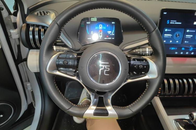Used BYD Yuan PLUS 2024 Honor Edition 510KM Leading Model Steering Wheel