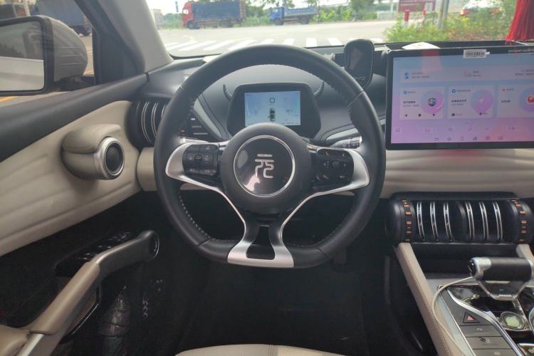 Used BYD Yuan PLUS 2024 Honor Edition 430KM Leading Model Steering Wheel