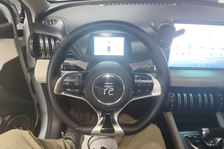 Used BYD Yuan PLUS 2024 Honor Edition 430KM Leading Model Steering Wheel