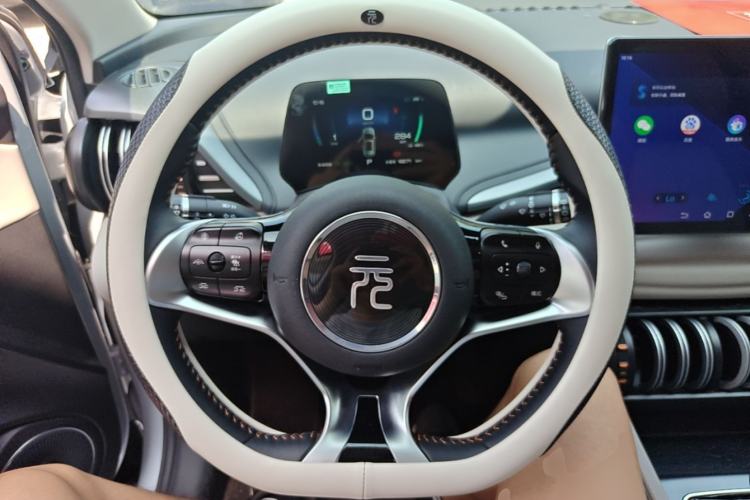 Used BYD Yuan PLUS 2024 Honor Edition 430KM Beyond Model Steering Wheel