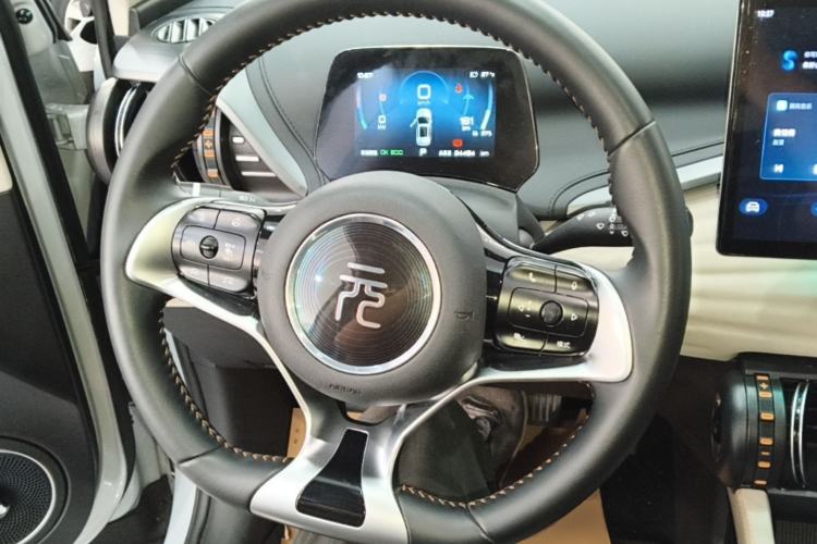 Used BYD Yuan PLUS 2024 Honor Edition 430KM Beyond Model Steering Wheel