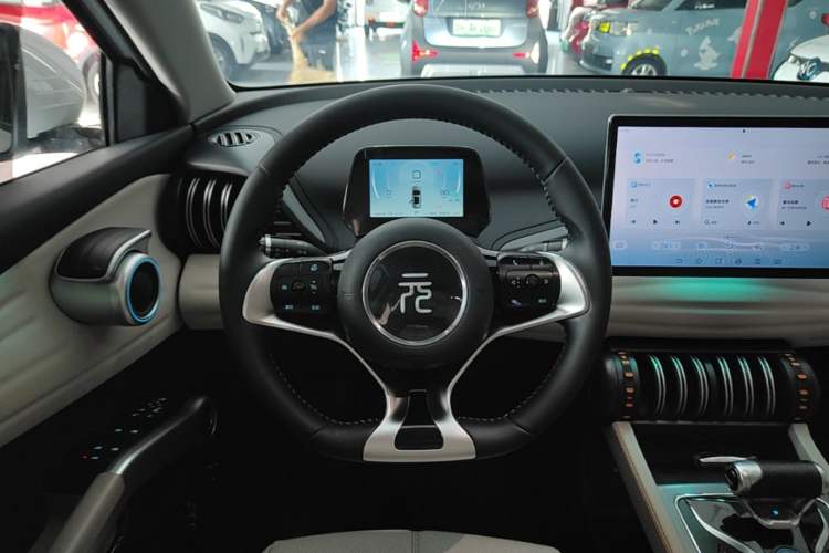 Used BYD Yuan PLUS 2024 Honor Edition 510KM Leading Model Steering Wheel