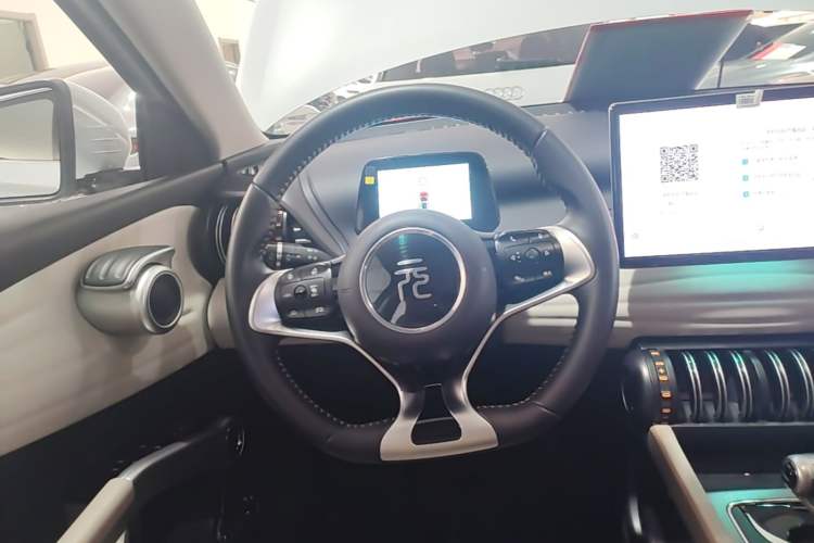 Used BYD Yuan PLUS 2024 Honor Edition 430KM Beyond Model Steering Wheel