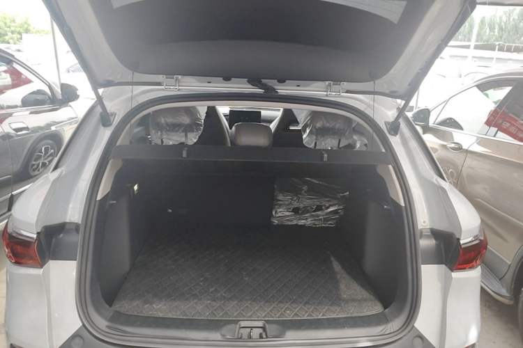 Used BYD Yuan PLUS 2024 Honor Edition 430KM Leading Model Trunk