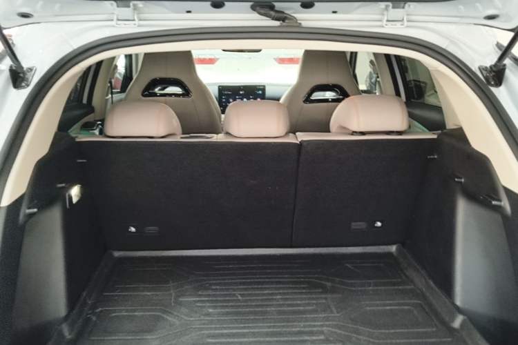 Used BYD Yuan PLUS 2024 Honor Edition 430KM Beyond Model Trunk