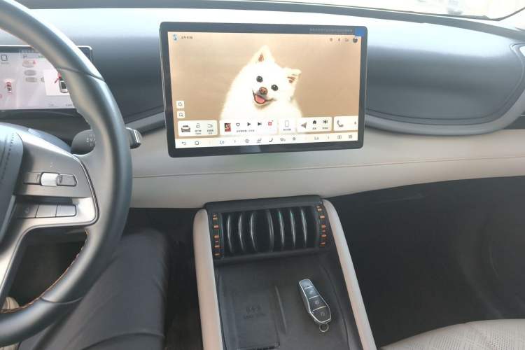 Used BYD Yuan PLUS 2025 Intelligent Driving Version 510 KM Beyond-Grade Edition Audio And AC Panel