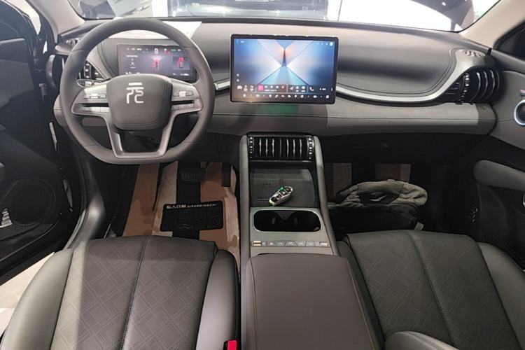Used BYD Yuan PLUS 2025 Intelligent Driving Version 430 KM Beyond-Range Edition Center Console