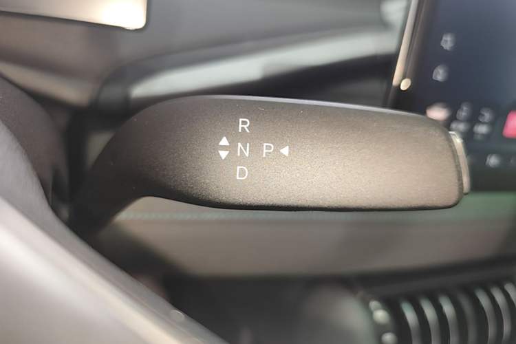 Used BYD Yuan PLUS 2025 Intelligent Driving Version 430 KM Beyond-Range Edition Gear Lever