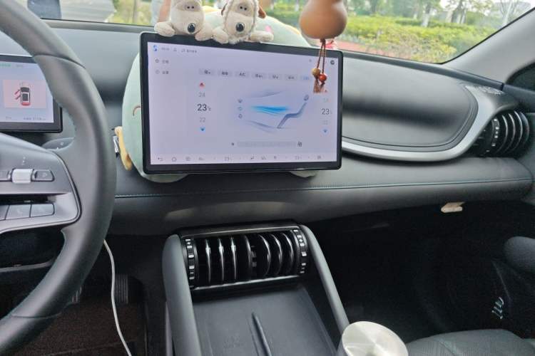 Used BYD Yuan PLUS 2025 Intelligent Driving Version 510 km Leading Edition Audio And AC Panel