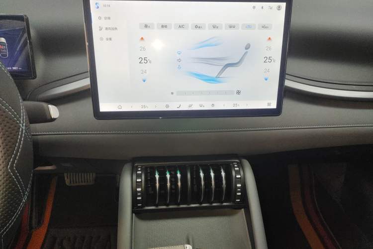 Used BYD Yuan PLUS 2025 Intelligent Driving Version 430 KM Beyond-Range Edition Audio And AC Panel