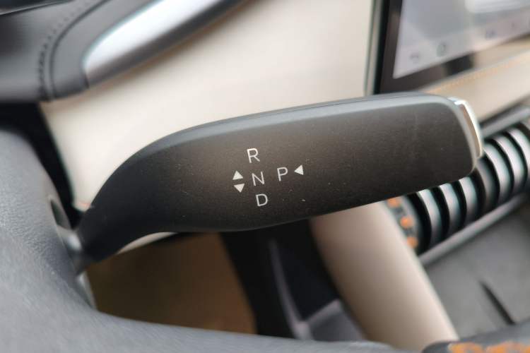 Used BYD Yuan PLUS 2025 Intelligent Driving Version 510 KM Beyond-Grade Edition Gear Lever